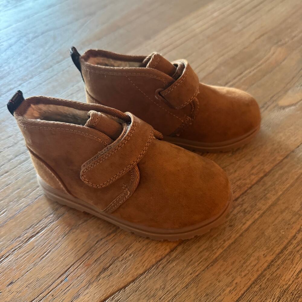 Cat & Jack Toddler Boy Magnus Boots - Size 8 - Picture 6 of 6